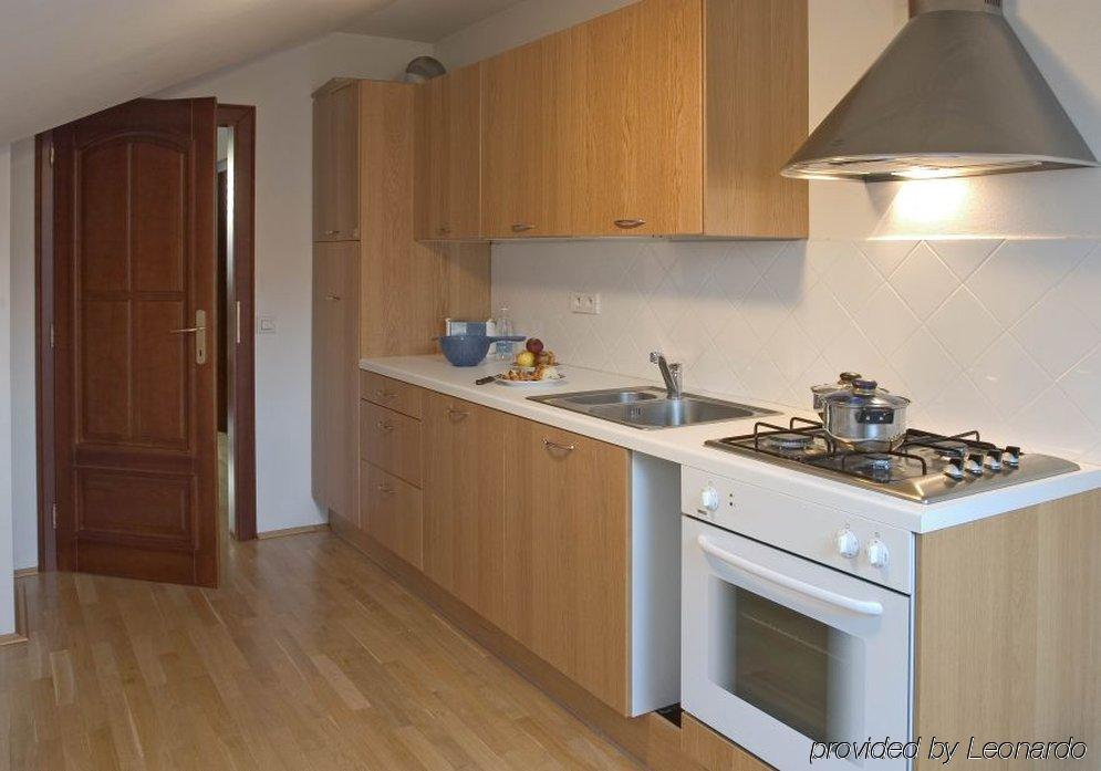 Apartment Leo Old Town