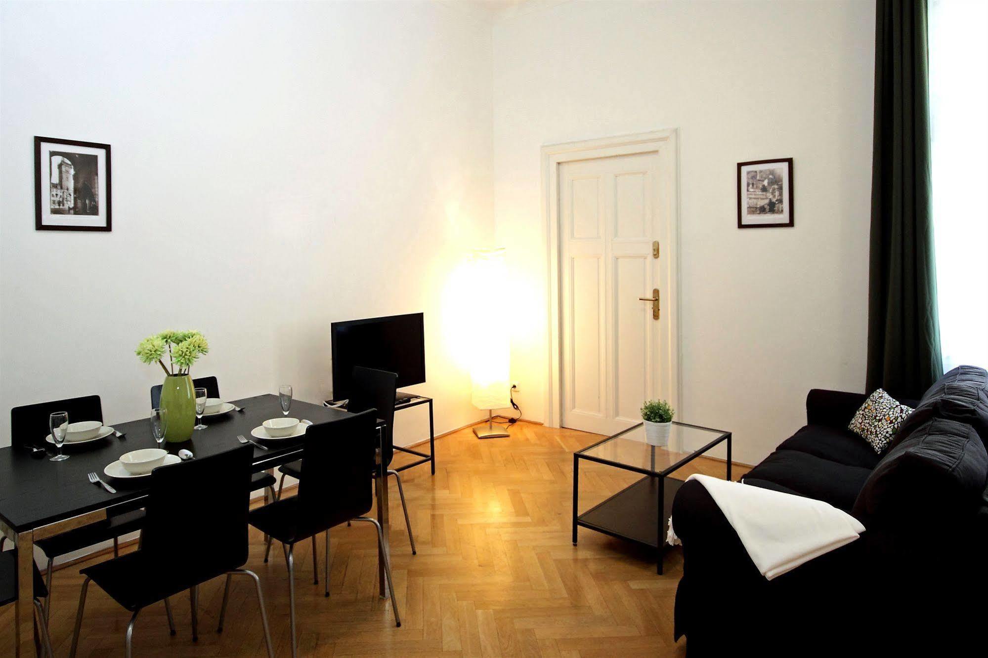 Leo Old Town Apartment Prag